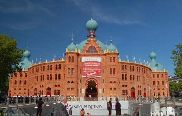 Campo Pequeno – Praça e Centro Comercial